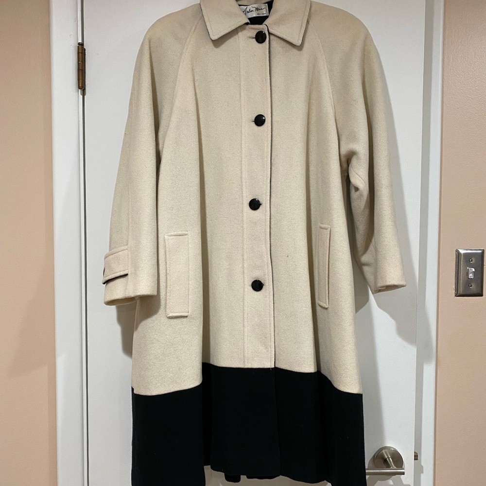 Vintage wool Andrea Marin color block winter coat. Black and white.